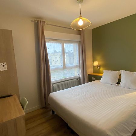 Fougères Hotel De Bretagne מראה חיצוני תמונה