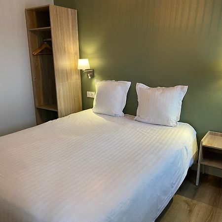 Fougères Hotel De Bretagne מראה חיצוני תמונה