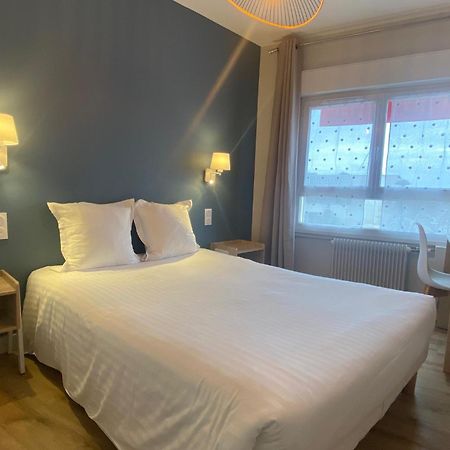 Fougères Hotel De Bretagne מראה חיצוני תמונה