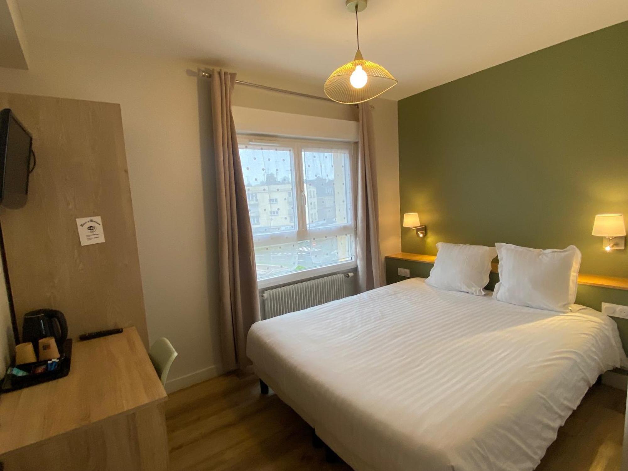 Fougères Hotel De Bretagne מראה חיצוני תמונה