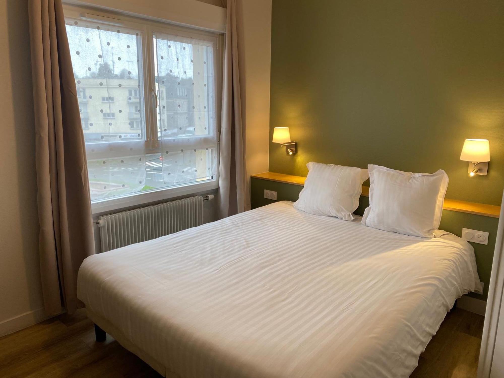 Fougères Hotel De Bretagne מראה חיצוני תמונה