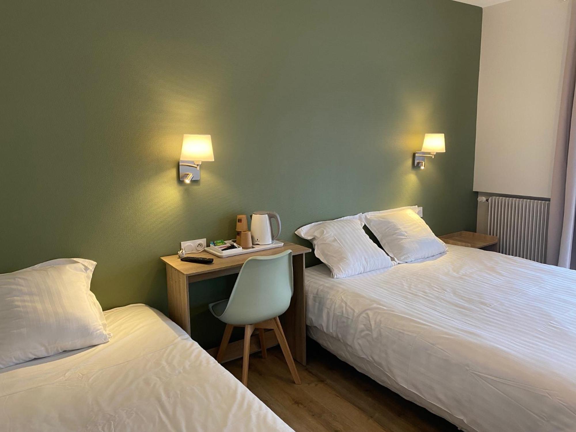 Fougères Hotel De Bretagne מראה חיצוני תמונה
