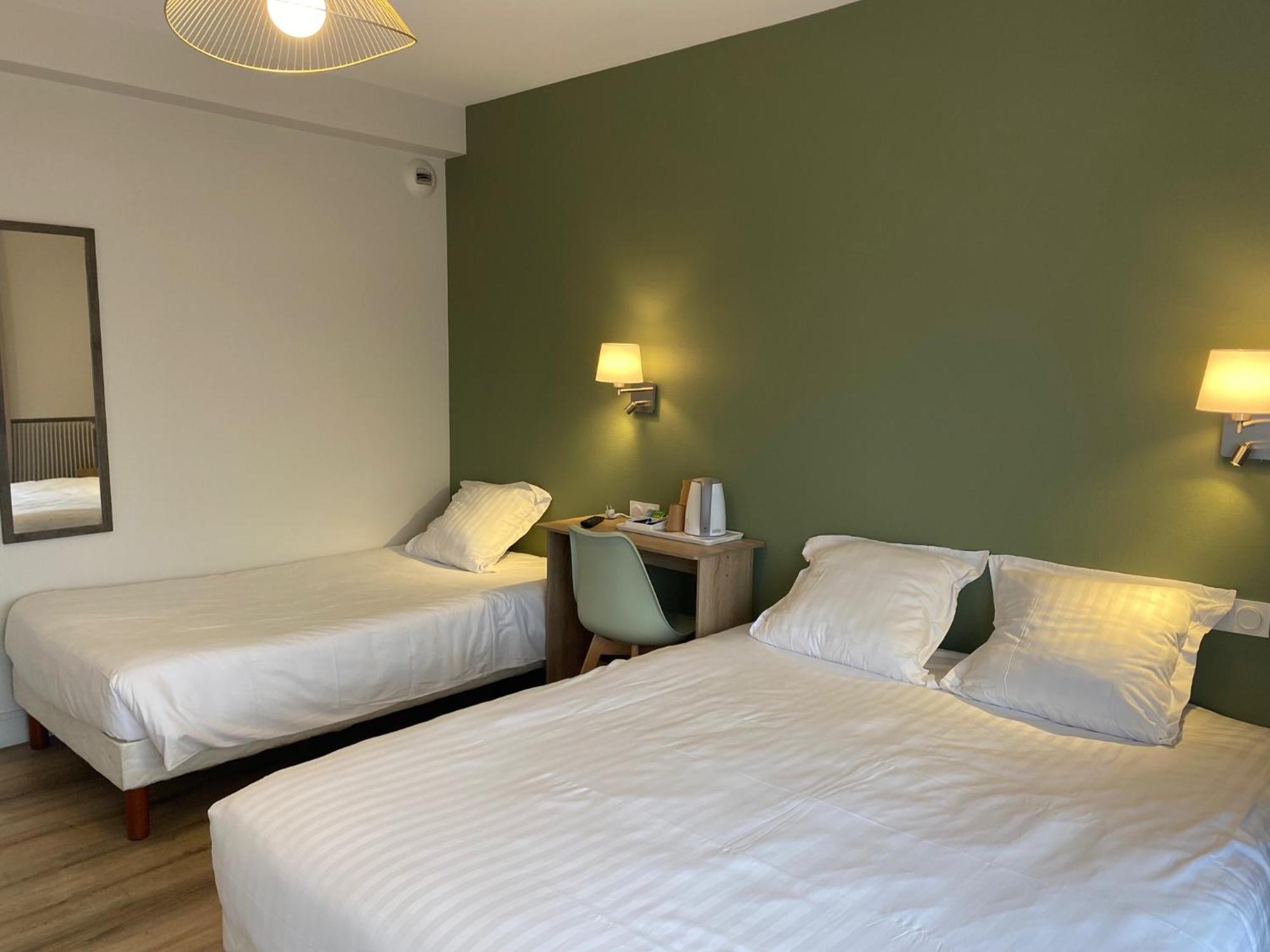 Fougères Hotel De Bretagne מראה חיצוני תמונה