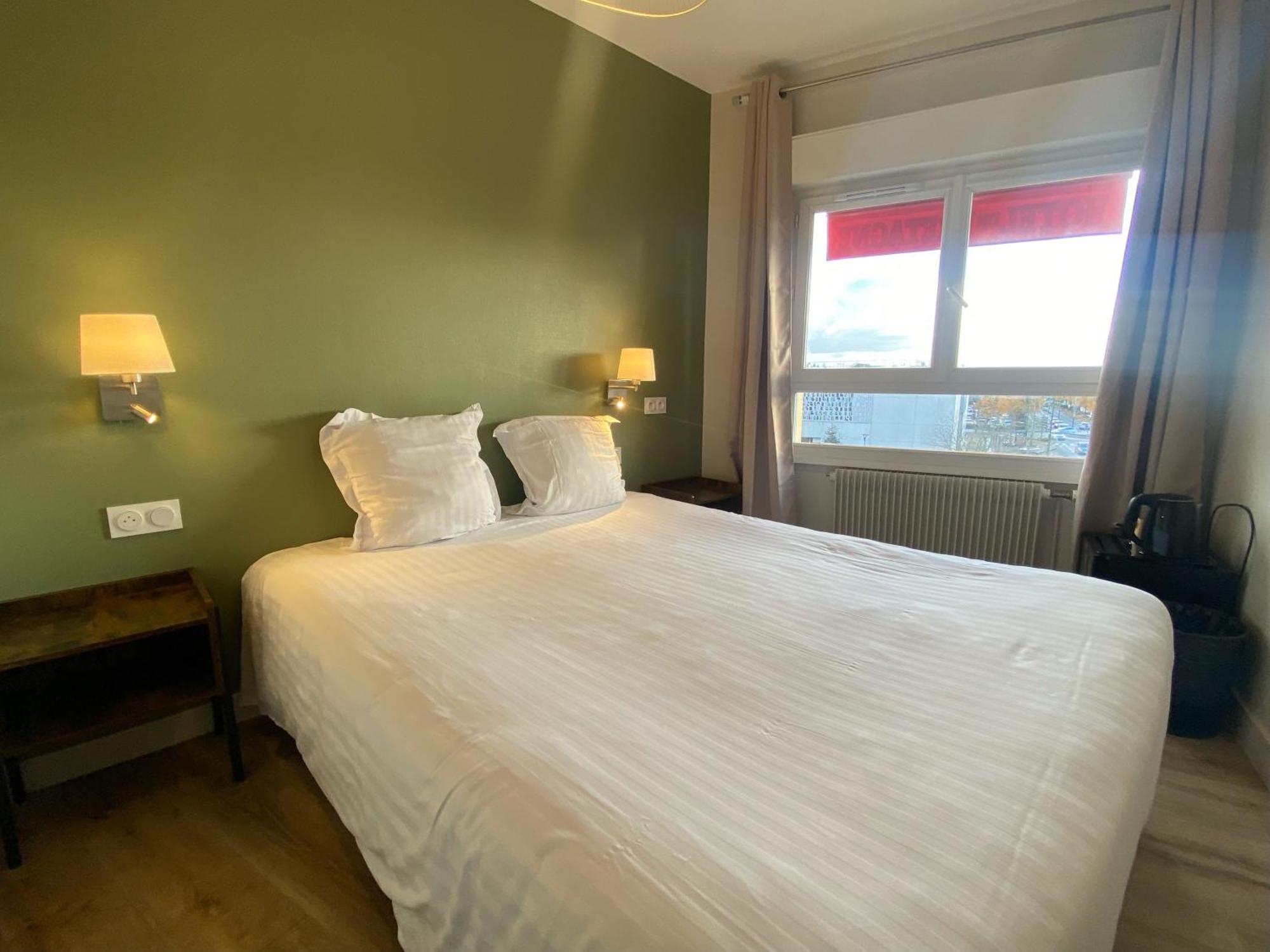 Fougères Hotel De Bretagne מראה חיצוני תמונה