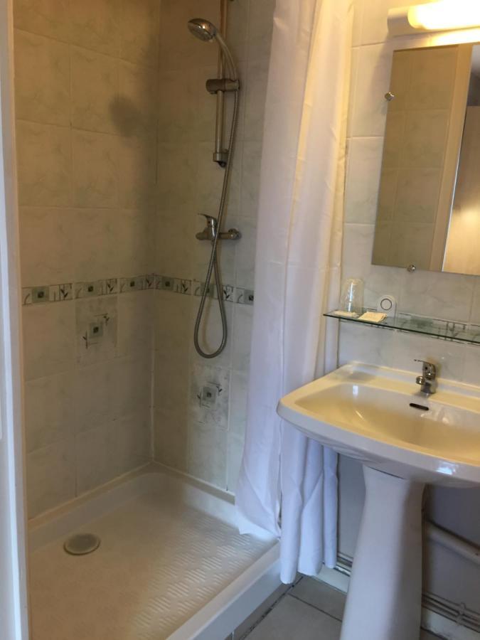 Fougères Hotel De Bretagne מראה חיצוני תמונה